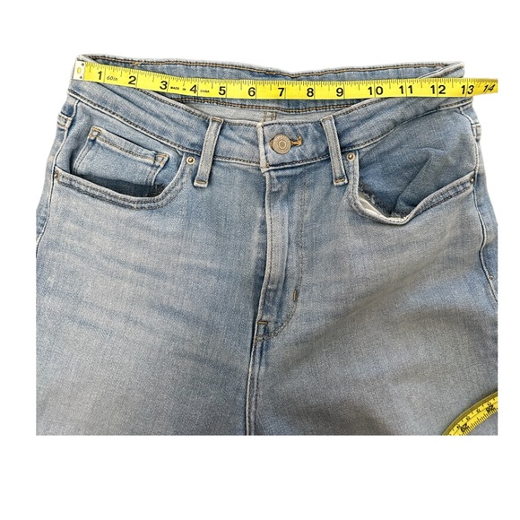 LEVI’S 721 HIGH RISE SKINNY ANKLE with Distressed Details - Picture 3 of 4